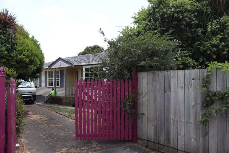 Photo of property in 87 Beeston Crescent, Manurewa, Auckland, 2102