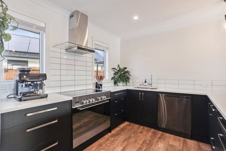 Photo of property in 70 Watkins Drive, Rangiora, 7400