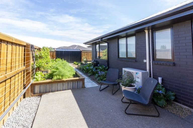 Photo of property in 37 Claremont Crescent, Amberley, 7410