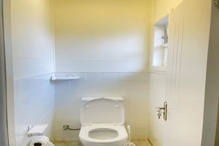 Photo of property in 48 Clevedon Road, Papakura, 2110