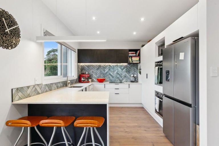 Photo of property in 11 Rutland Way, Wadestown, Wellington, 6012