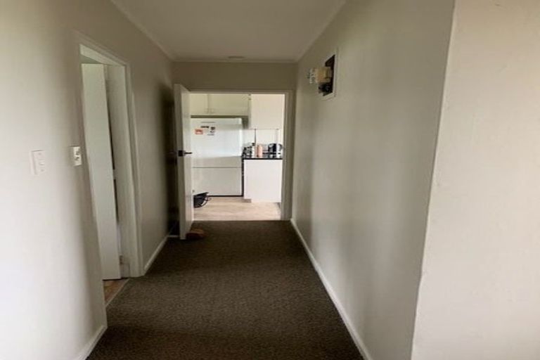 Photo of property in 2/4 Dewsbury Terrace, Castor Bay, Auckland, 0620