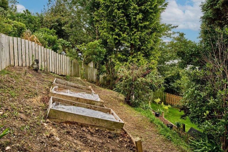 Photo of property in 72 Paremata Road, Paremata, Porirua, 5024