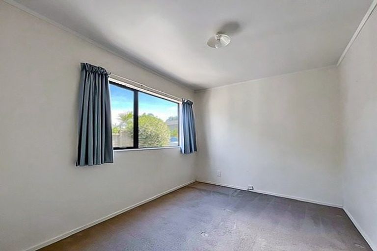 Photo of property in 21 Jandell Crescent, Bucklands Beach, Auckland, 2014