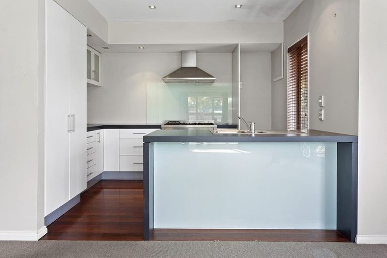 Photo of property in 40 Medway Street, Richmond, Christchurch, 8013