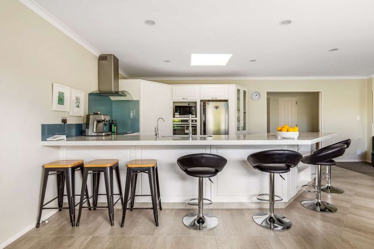 Photo of property in 2 Newport Key, Papamoa Beach, Papamoa, 3118