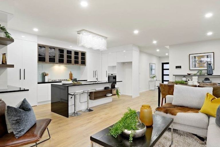 Photo of property in 7 Ballinabreen Road, Flat Bush, Auckland, 2019