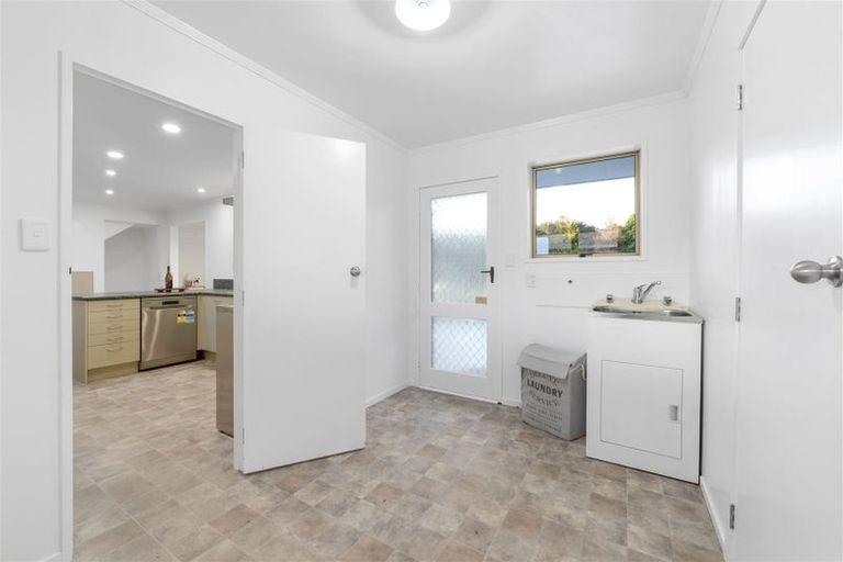 Photo of property in 120 Totara Drive, Pukete, Hamilton, 3200