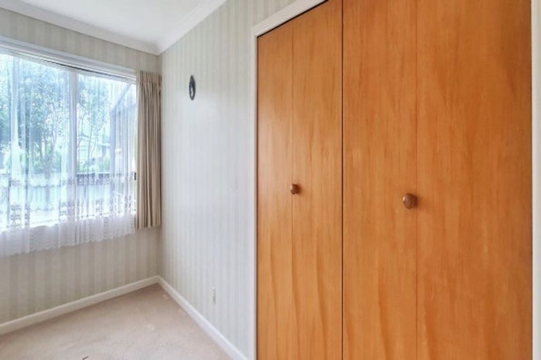 Photo of property in 2 Oaklea Avenue, Marton, 4710