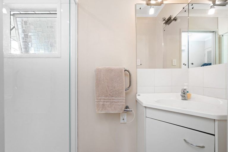 Photo of property in 1 Clarkson Crescent, Maunu, Whangarei, 0110