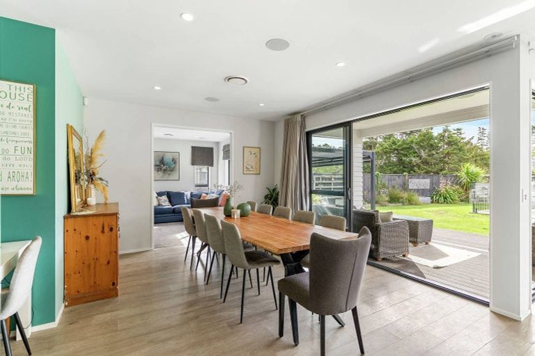 Photo of property in 19 Kahika Grove, Huapai, Kumeu, 0810