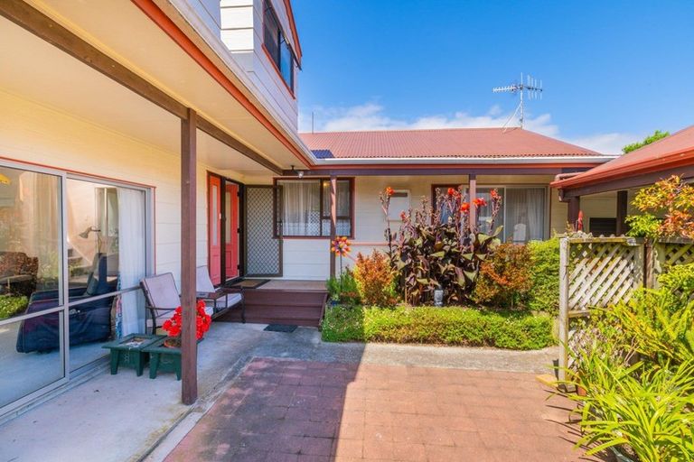 Photo of property in 32a Francis Road, Paraparaumu Beach, Paraparaumu, 5032