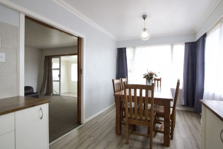 Photo of property in 15 Barrett Road, Whalers Gate, New Plymouth, 4310