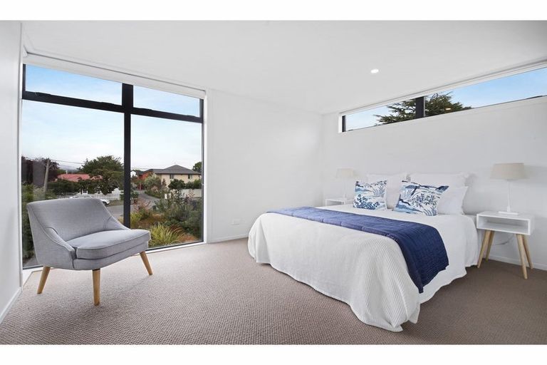 Photo of property in 2/3 Taylors Avenue, Bryndwr, Christchurch, 8052