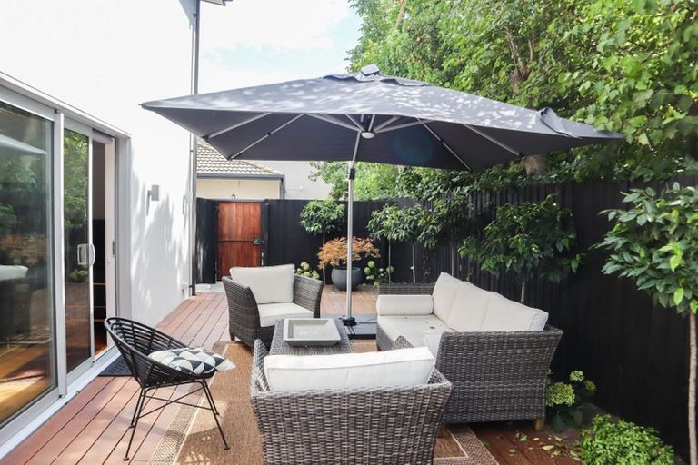 Photo of property in 95c Edgeware Road, St Albans, Christchurch, 8014