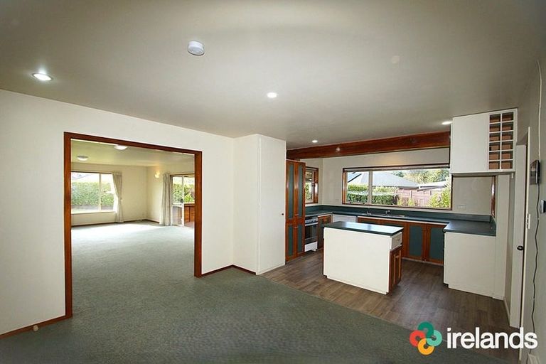 Photo of property in 16 Hewitts Road, Woodend, 7610