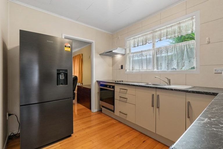 Photo of property in 503 Massey Road, Mangere, Auckland, 2022