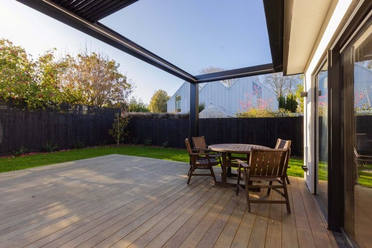 Photo of property in 4/146 Straven Road, Fendalton, Christchurch, 8014