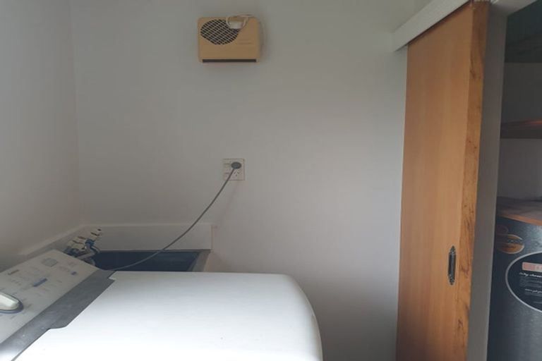 Photo of property in 110 Queen Street, Waiuku, 2123