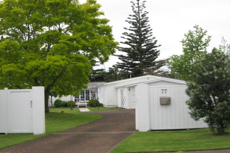 Photo of property in 77 The Circle, Manly, Whangaparaoa, 0930