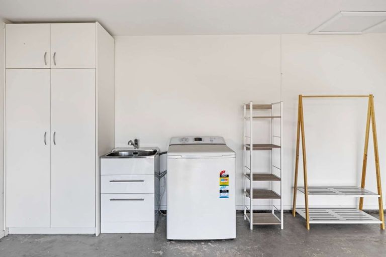 Photo of property in 8 Dulcie Place, Harewood, Christchurch, 8051