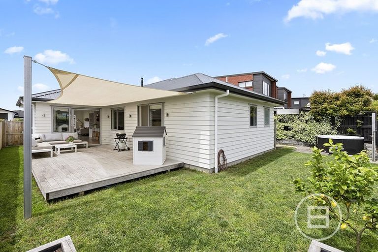Photo of property in 52 Jane Maree Road, Kumeu, 0810