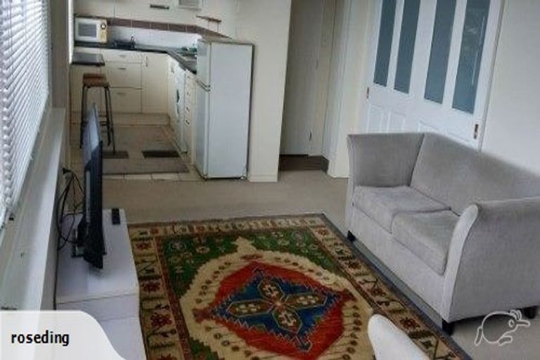 Photo of property in 102 Carlisle Road, Browns Bay, Auckland, 0632