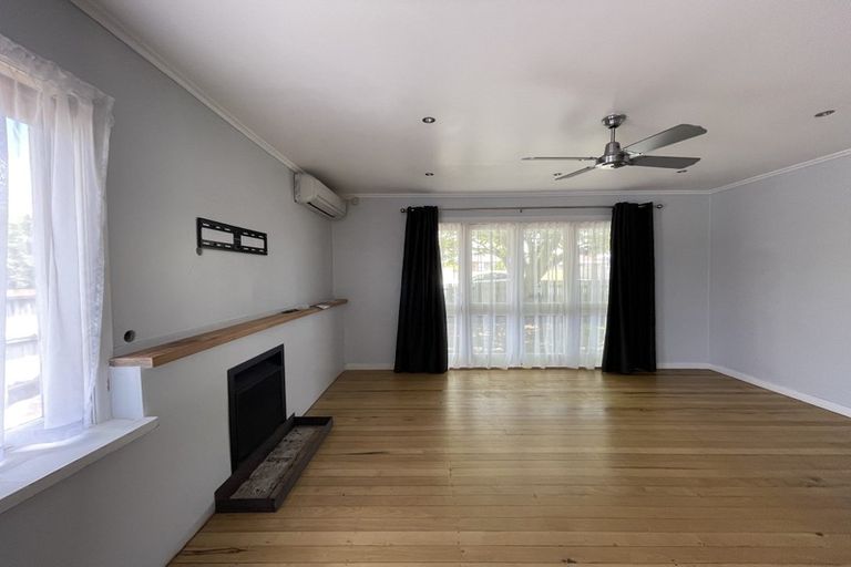 Photo of property in 142 Wyllie Road, Papatoetoe, Auckland, 2025