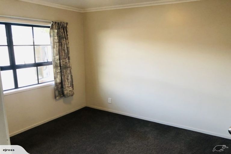 Photo of property in 29 Sheridan Crescent, Leamington, Cambridge, 3432