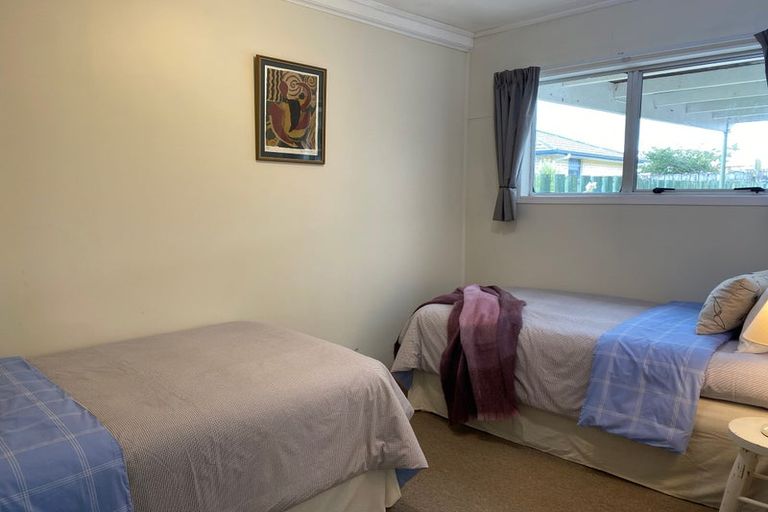 Photo of property in 2a Garrison Street, Carterton, 5713