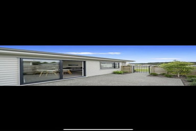 Photo of property in 25 Henrietta Maxwell Grove, Wainuiomata, Lower Hutt, 5014