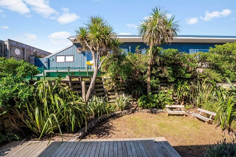 Photo of property in 1/24 Lambley Road, Titahi Bay, Porirua, 5022