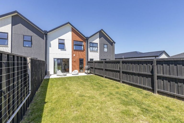 Photo of property in 7 Mccahon Lane, Rolleston, 7615