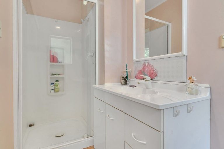 Photo of property in 55 Charles Street, Carterton, 5713