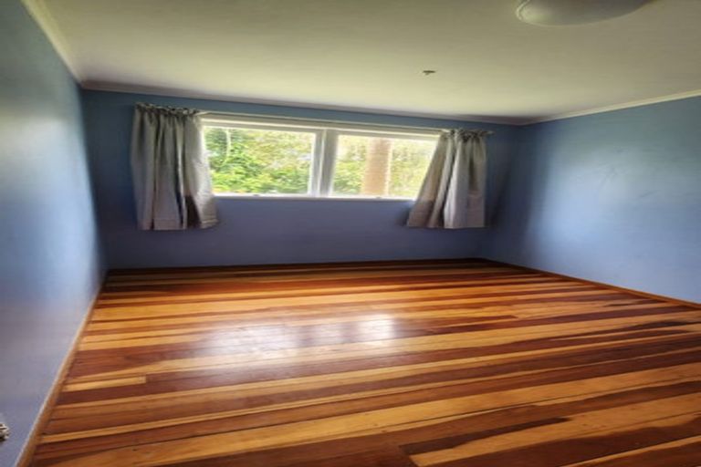 Photo of property in 251 Glengarry Road, Glen Eden, Auckland, 0602
