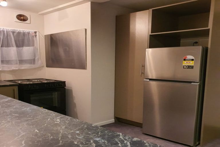 Photo of property in 41a Tui Glen Road, Birkenhead, Auckland, 0626