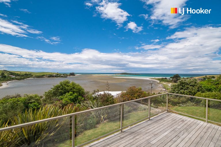 Photo of property in 47 Sheffield Street, Taieri Mouth, Brighton, 9091