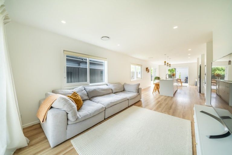 Photo of property in 23 Thornbury Lane, Timberlea, Upper Hutt, 5018