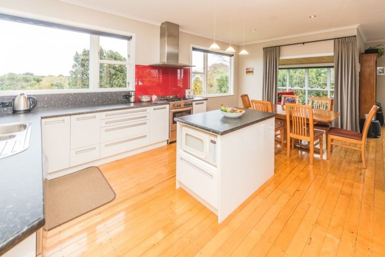 Photo of property in 142 Mount View Road, Bastia Hill, Whanganui, 4500