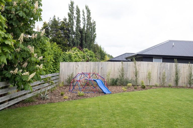Photo of property in 29 Roxburgh Place, Tinwald, Ashburton, 7700