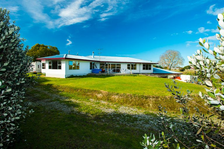 Photo of property in 55c Whakato Road, Manutuke, 4072