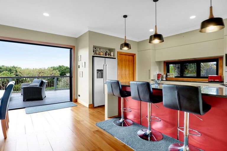 Photo of property in 138 Ngamotu Road, Spotswood, New Plymouth, 4310