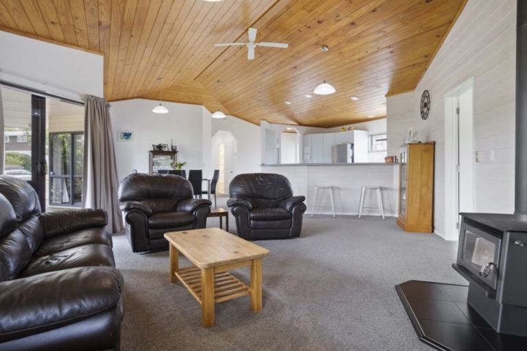 Photo of property in 12 Pohutukawa Drive, Athenree, Katikati, 3177