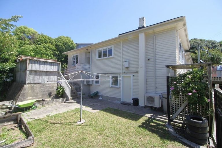 Photo of property in 4 Bell Street, Tawa, Wellington, 5028