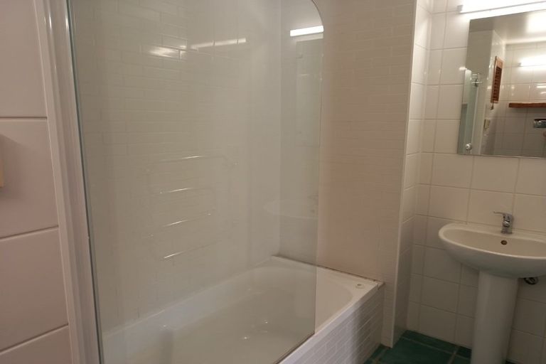 Photo of property in 8 Dalefield Drive, Cashmere, Christchurch, 8022