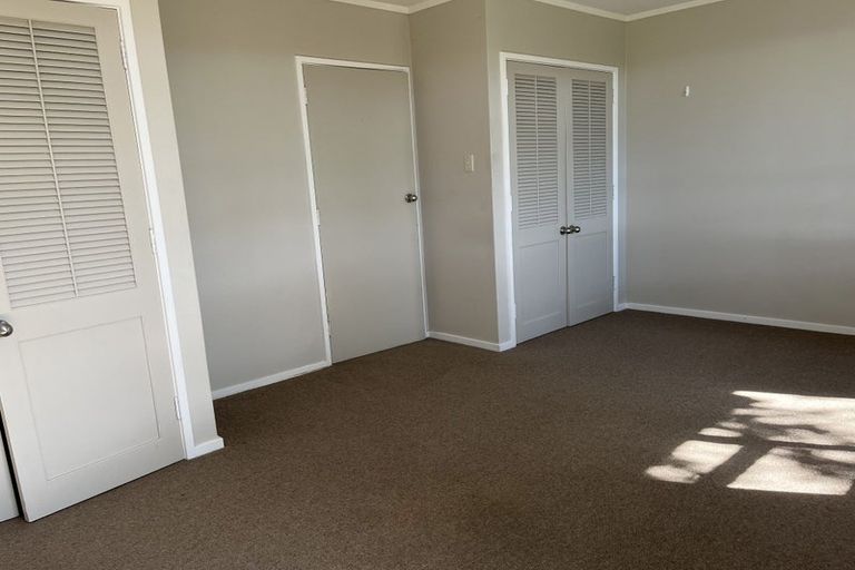 Photo of property in 10 Laurent Place, Kingston, Wellington, 6021