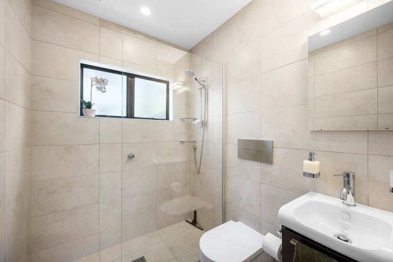 Photo of property in 30 Grove Road, Kelburn, Wellington, 6012