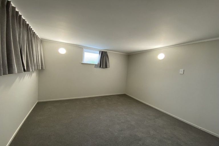 Photo of property in 29 Holland Road, Hillcrest, Auckland, 0627