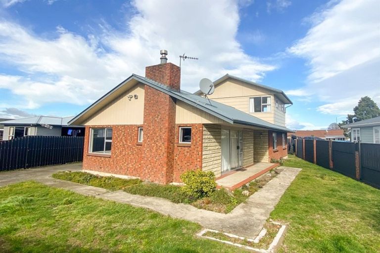 Photo of property in 6 Hamlet Street, Dannevirke, 4930