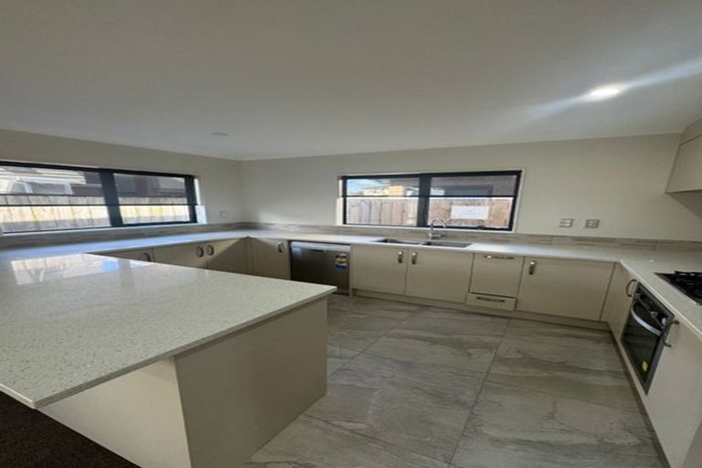 Photo of property in 58b Cambridge Terrace, Papatoetoe, Auckland, 2025